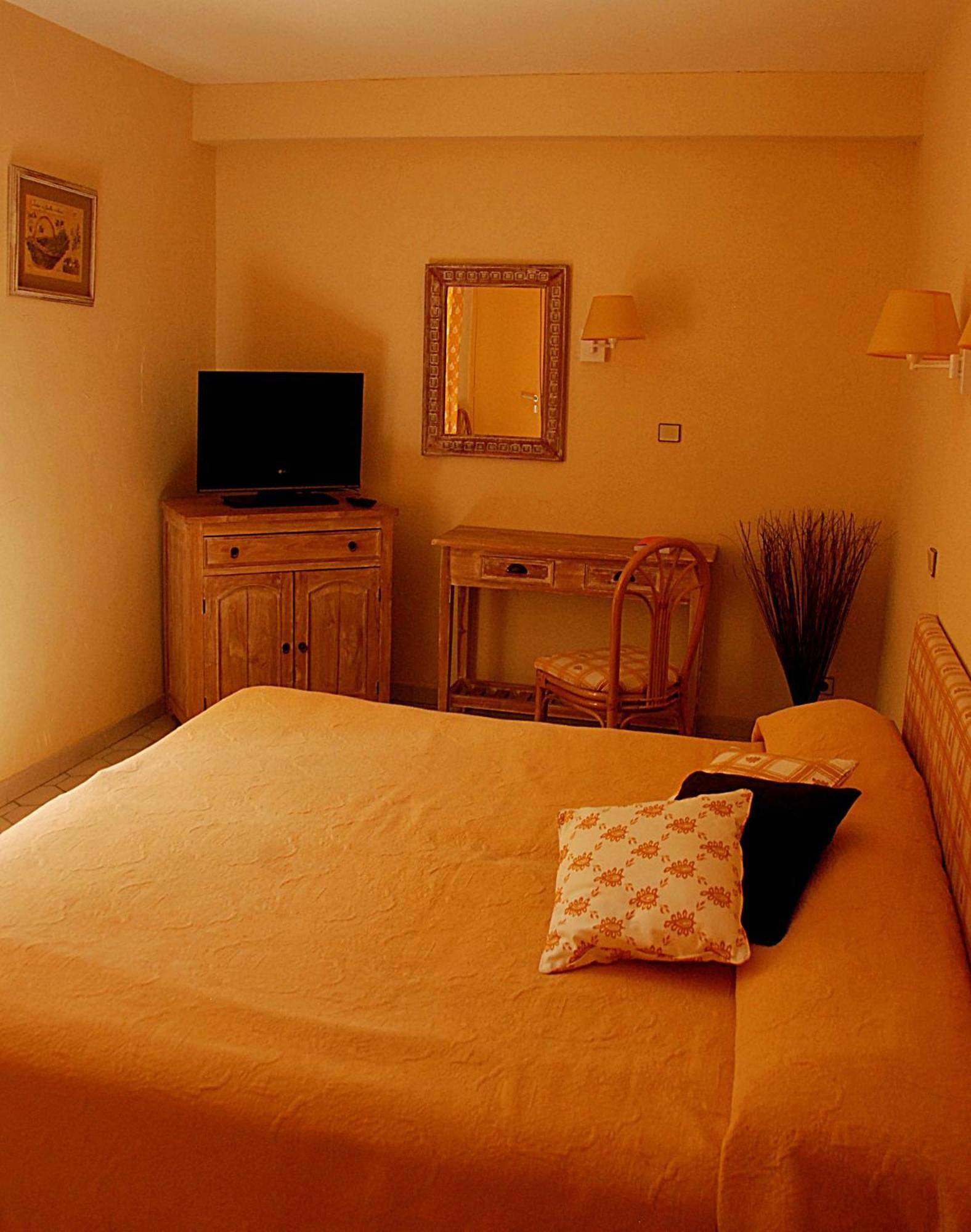 טרסקון Hotel Les Mazets Des Roches מראה חיצוני תמונה