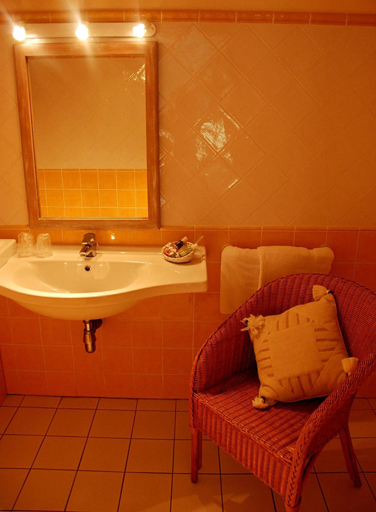 טרסקון Hotel Les Mazets Des Roches חדר תמונה