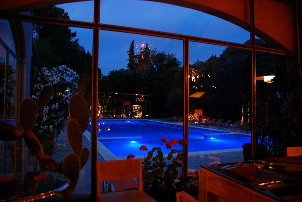 טרסקון Hotel Les Mazets Des Roches מראה חיצוני תמונה
