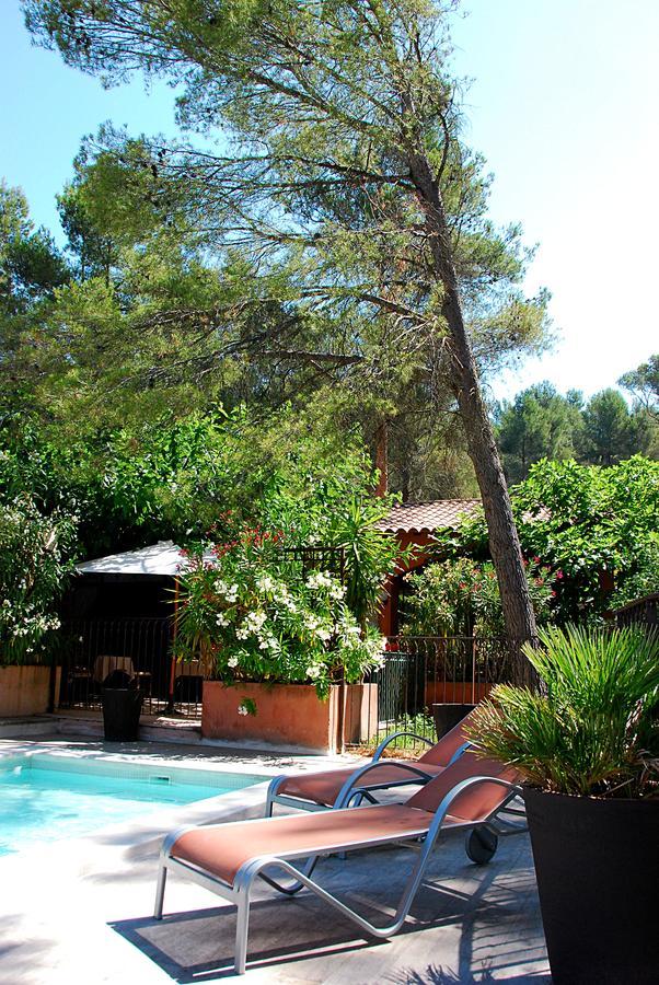 טרסקון Hotel Les Mazets Des Roches מראה חיצוני תמונה